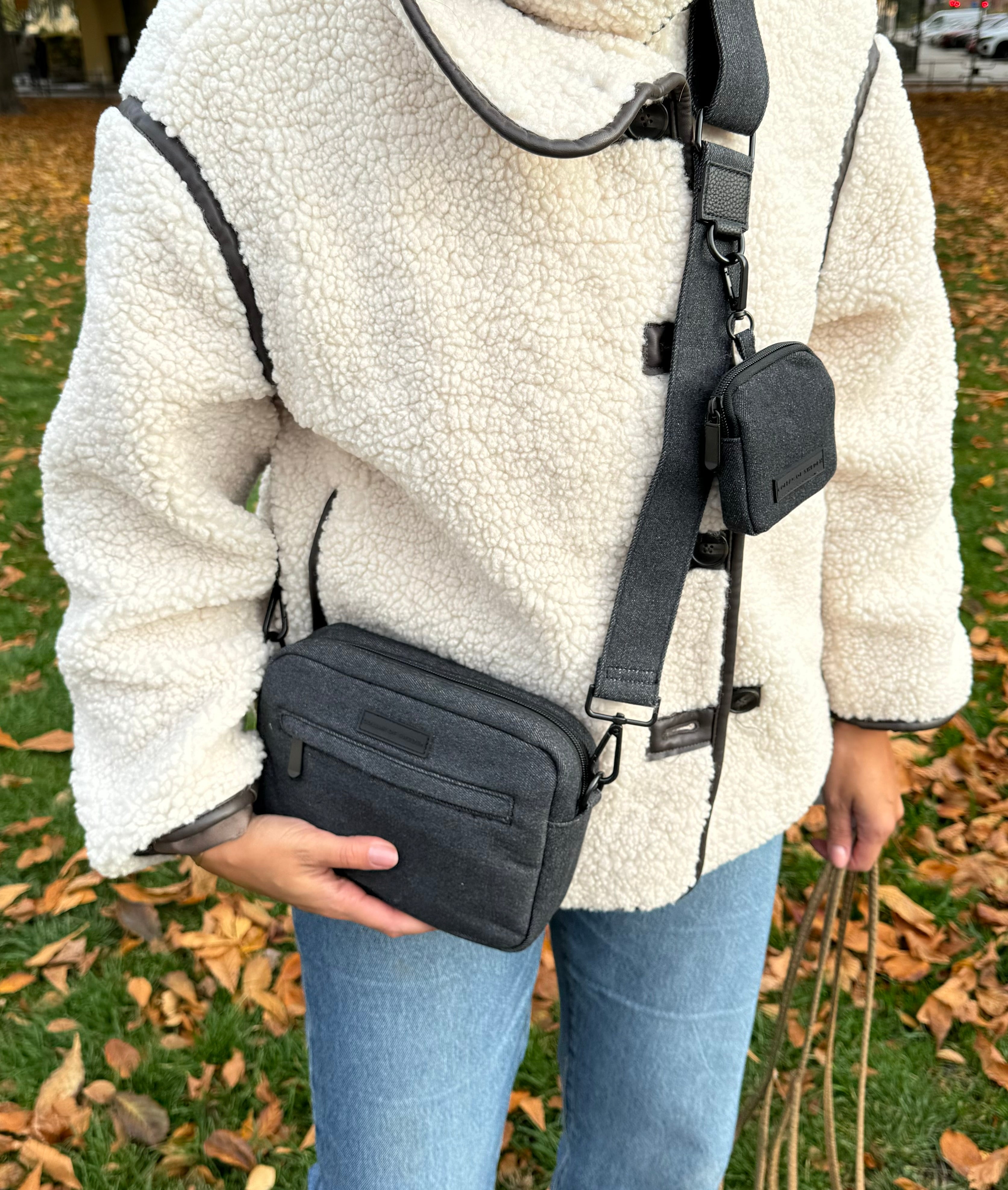Zwarte Denim Hondenuitlaat Tas - Crossbody 