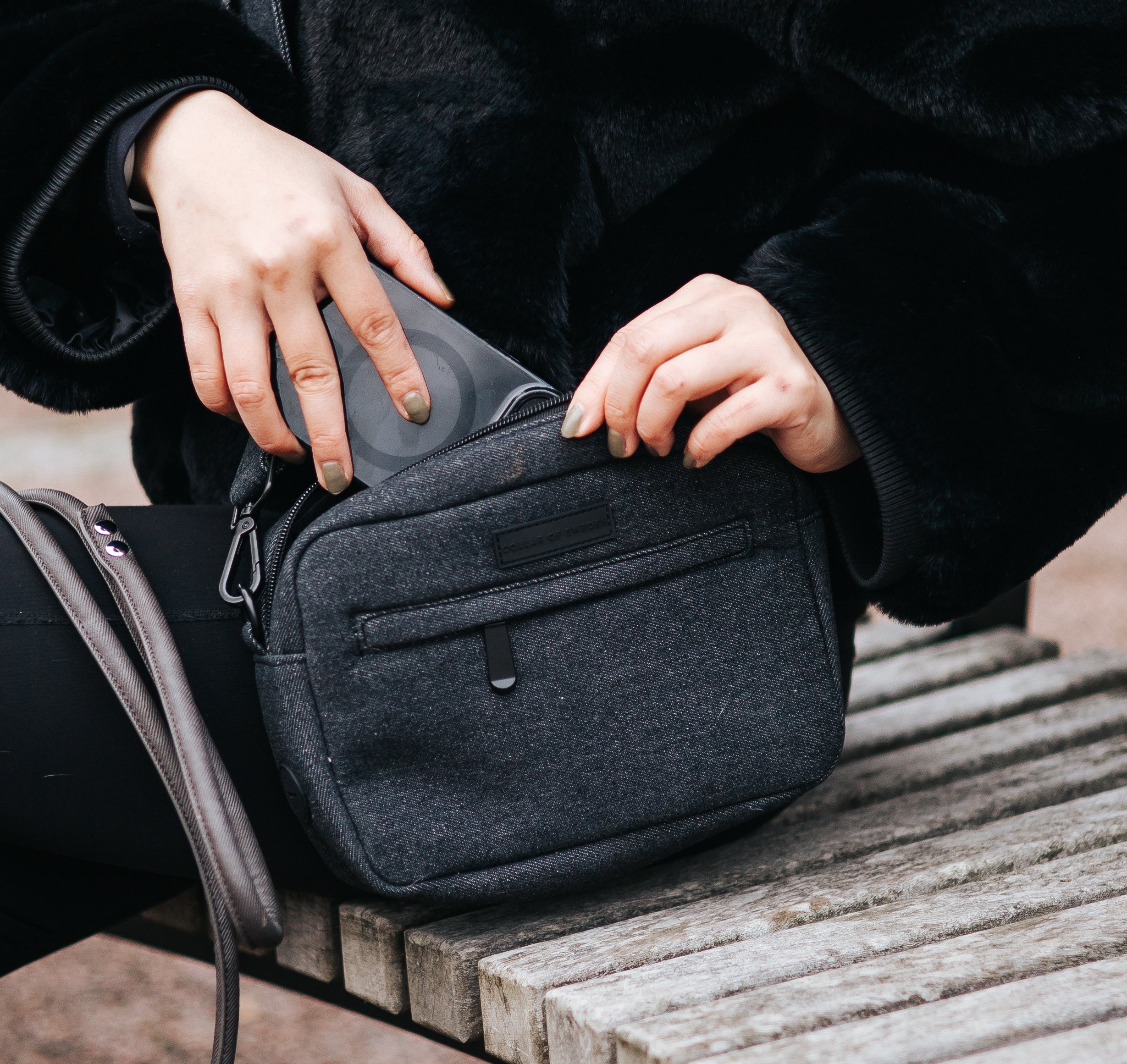 Zwarte Denim Hondenuitlaat Tas - Crossbody 