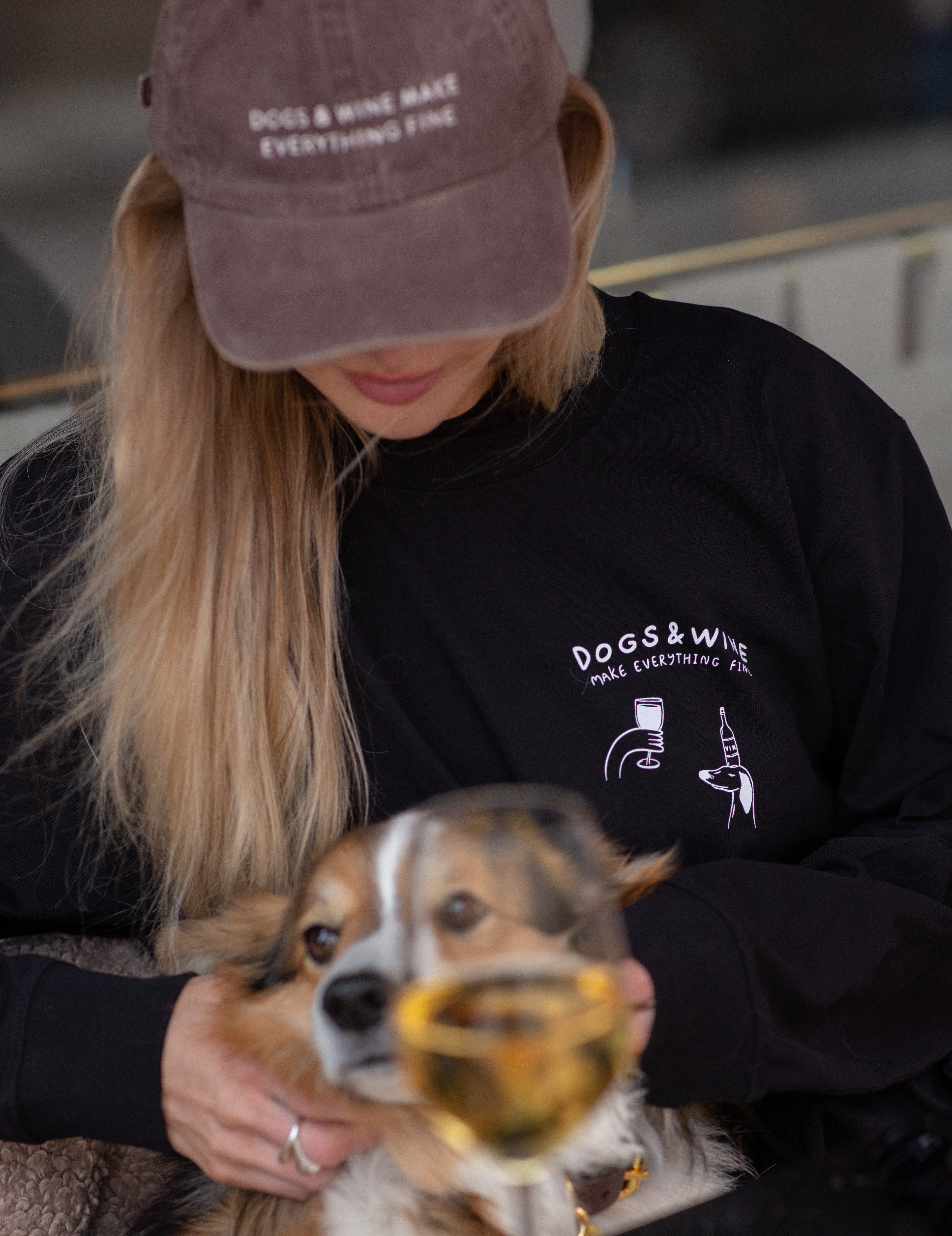 Zwart T-shirt met Lange Mouwen - Dogs & Wine Make Everything Fine