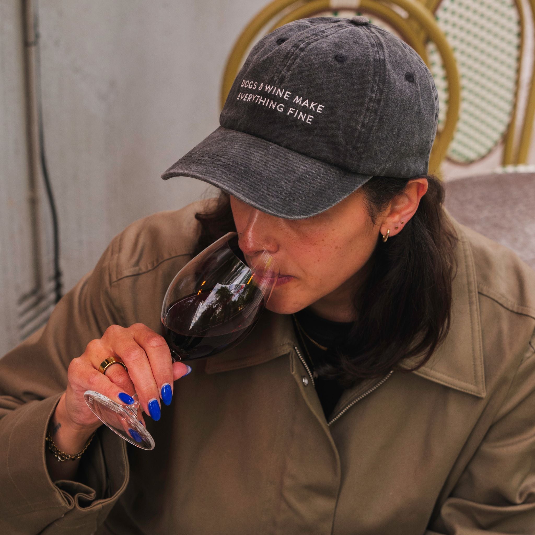 Zwarte Denim Pet - Dogs & Wine Make Everything Fine 