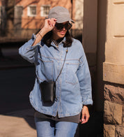 Grijze denim pet - Dogs & Wine Make Everything Fine 