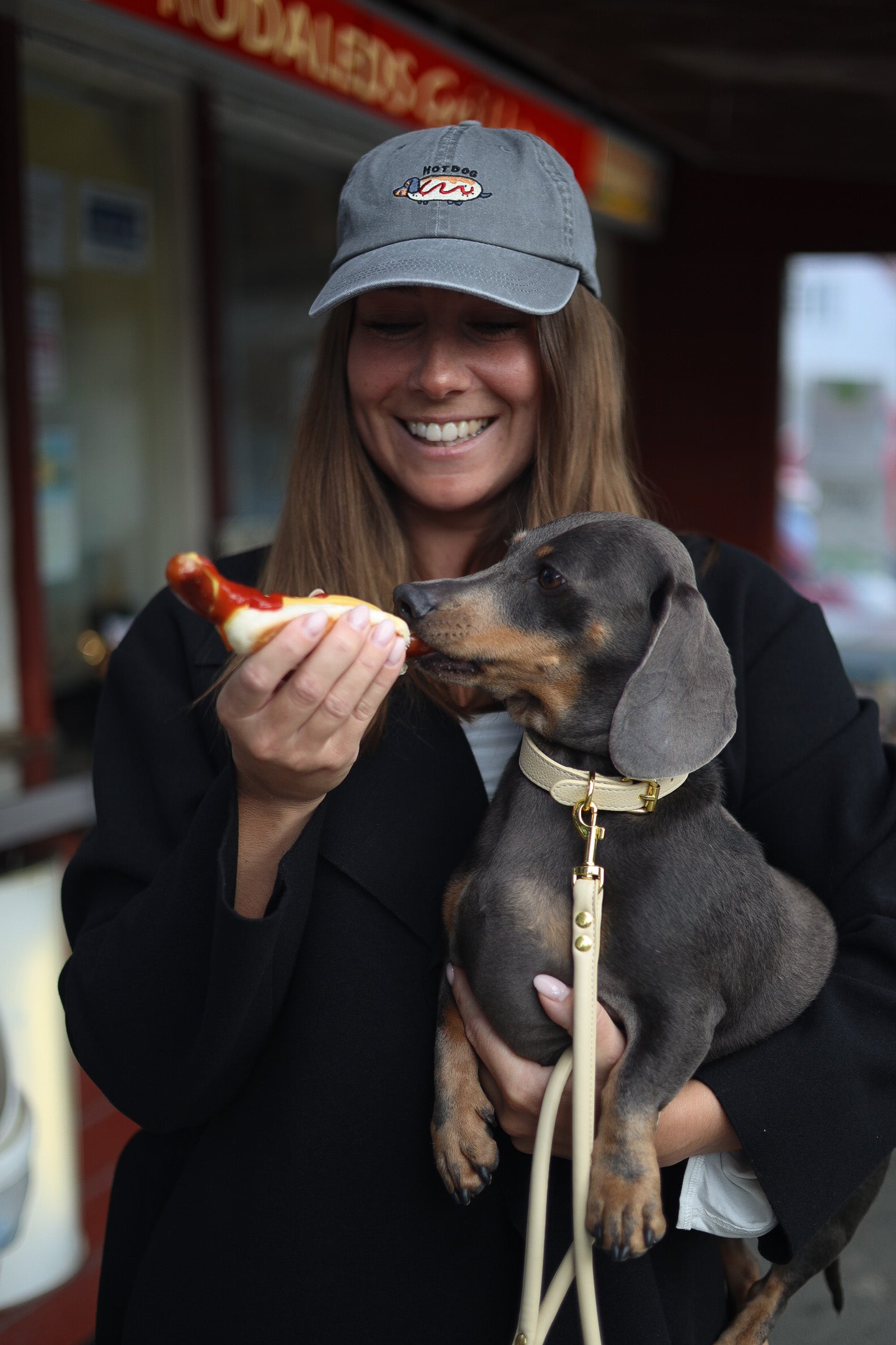 Grijze Denim Pet - Hot Dog
