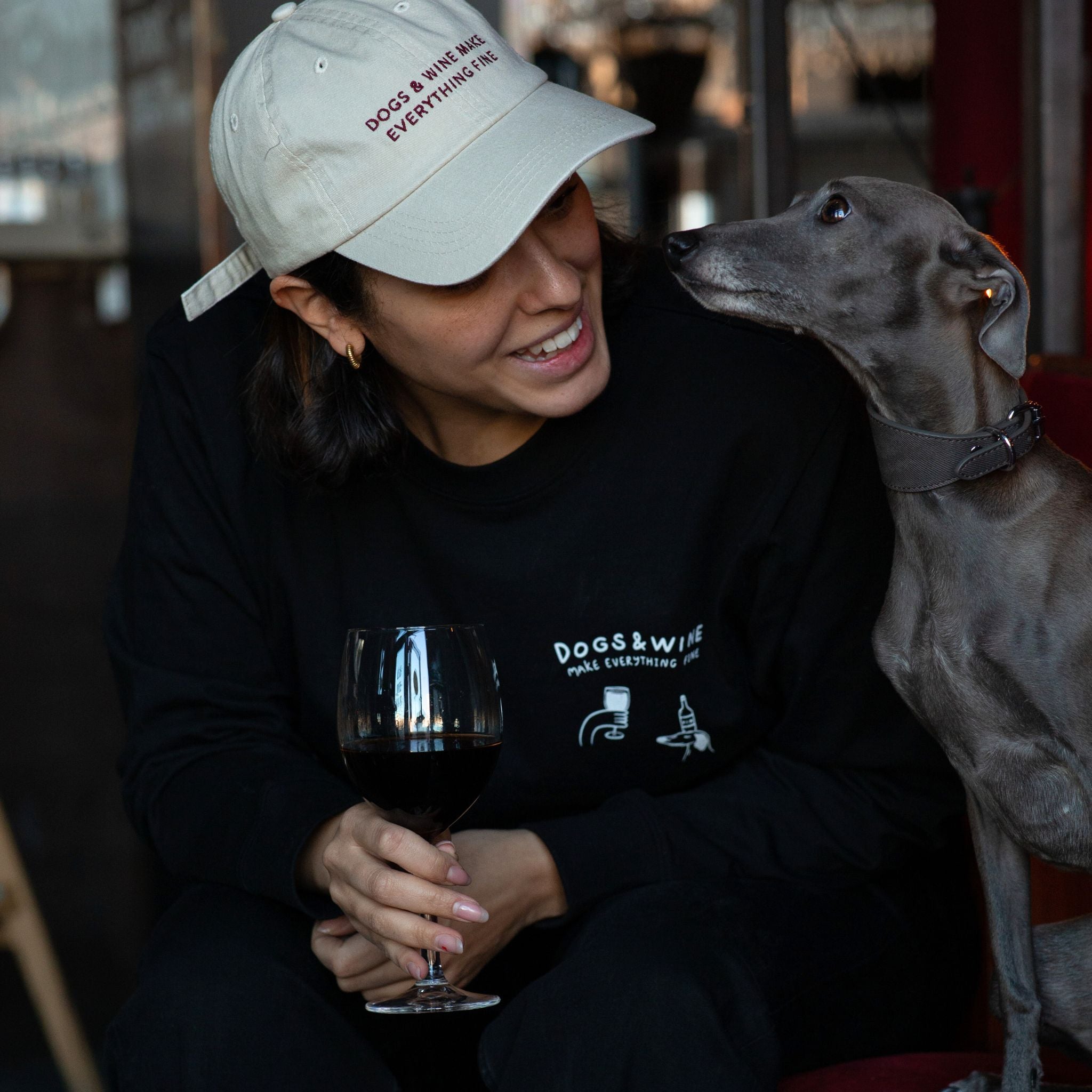 Zwart T-shirt met Lange Mouwen - Dogs & Wine Make Everything Fine